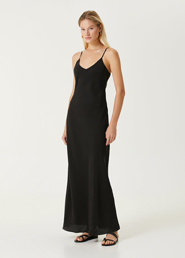 The Black Dress - selinkucuksoz